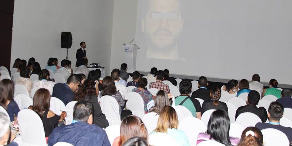 Foto 1 del artículo del Doctor Fernando de la Iglesia sobre Participación en Congreso en México ( Septiembre 2015)